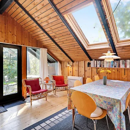 Nyaraló Charming Older With Private Wilderness Hot Tub On Scenic Helgenaes *