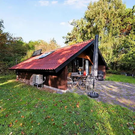 Charming Older With Private Wilderness Hot Tub On Scenic Helgenaes Ferienhaus Knebel