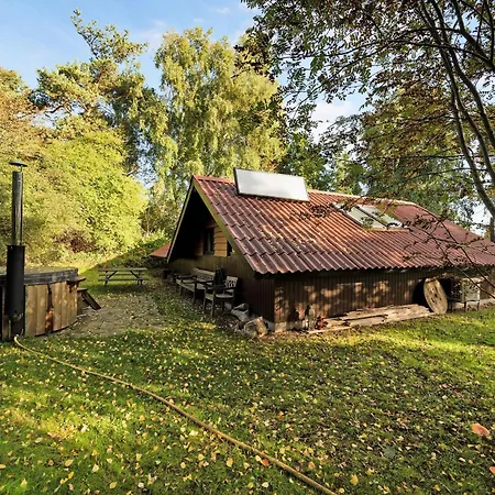 Nyaraló Charming Older With Private Wilderness Hot Tub On Scenic Helgenaes *